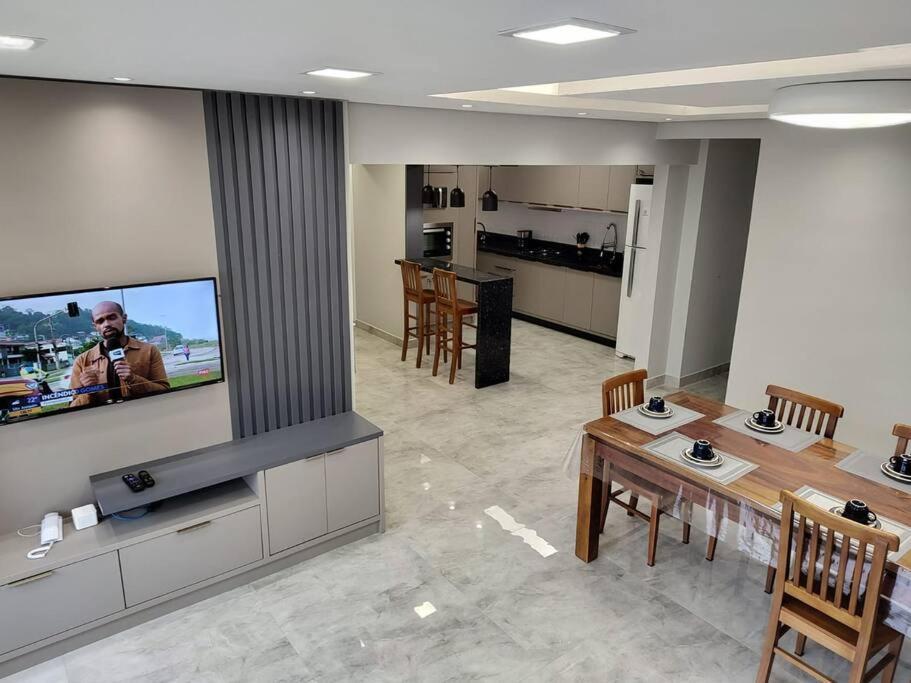 Amplo Na Quadra Mar Apartamento *